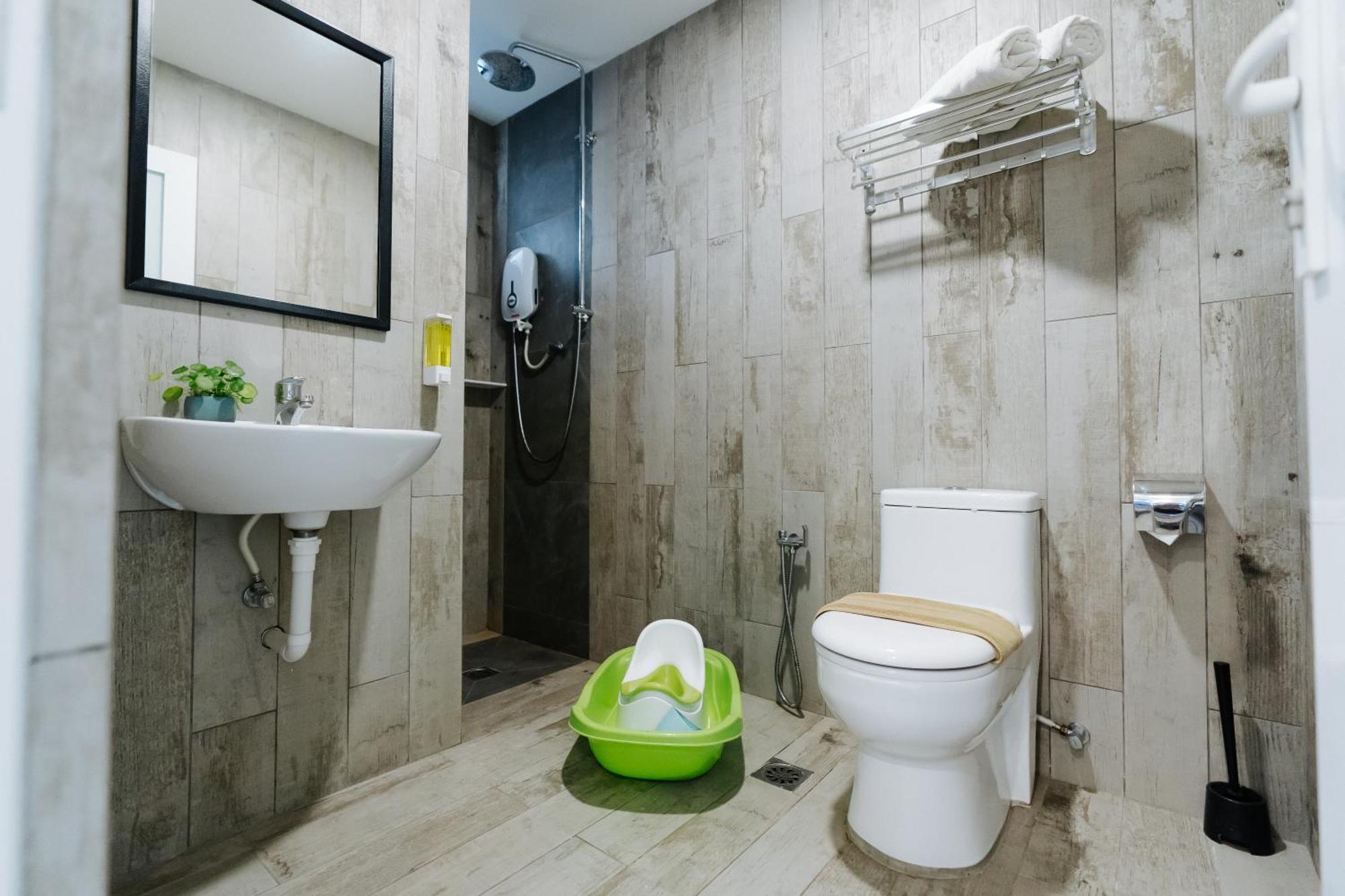 Wangs Bnb 4 Bedrooms Villa George Town Exterior foto